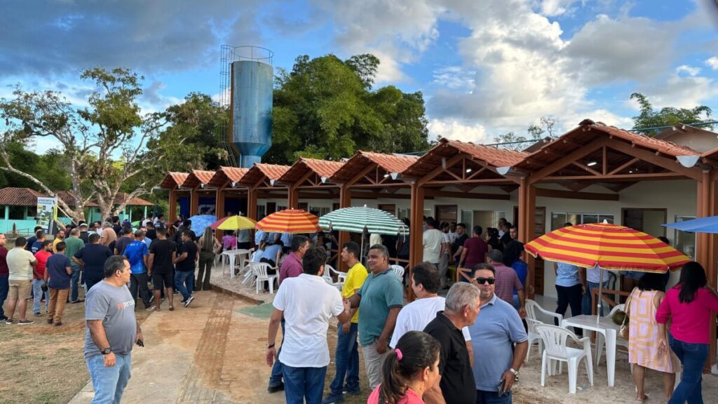 Prefeitura de Cruzeiro do Sul Inaugura Quiosques Padronizados no Igarapé Preto