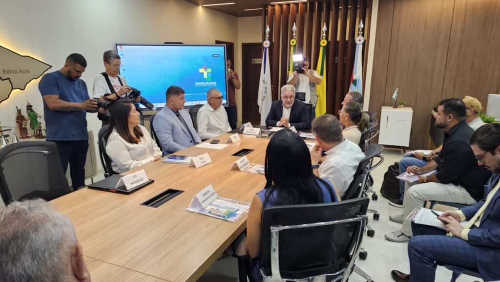 TCE Convoca Prefeitos do Baixo Acre para Ações Efetivas contra Queimadas, Estiagem e Gestão Pública Deficiente