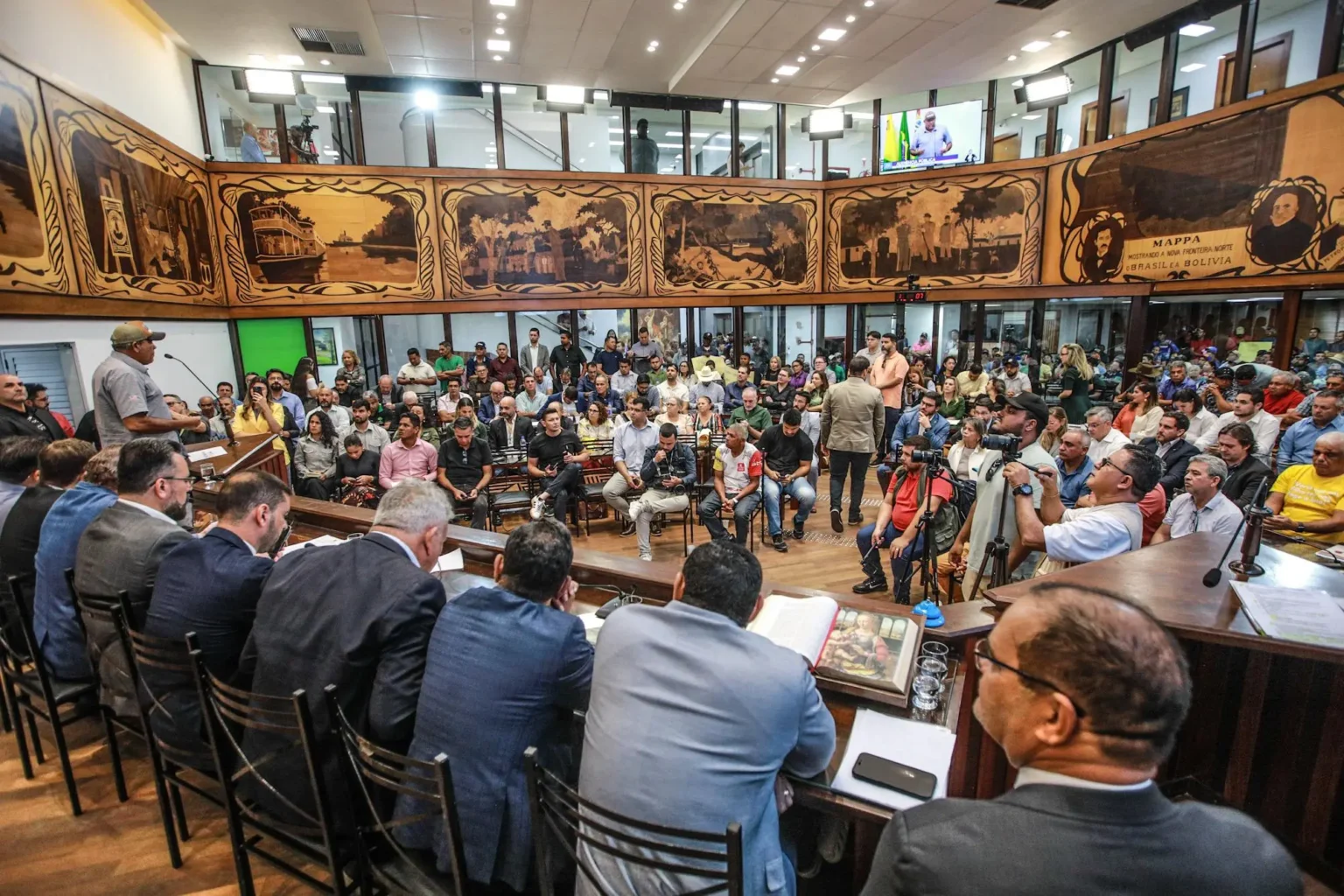 Audiência Pública na Aleac Debate Embargos Ambientais e Seus Impactos na Agricultura Imagem do artigo