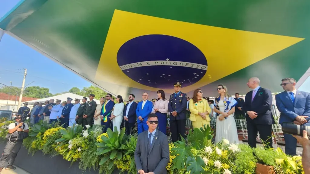 Celebração da Independência no Acre: Autoridades Enaltecem Civismo e Democracia Imagem do artigo
