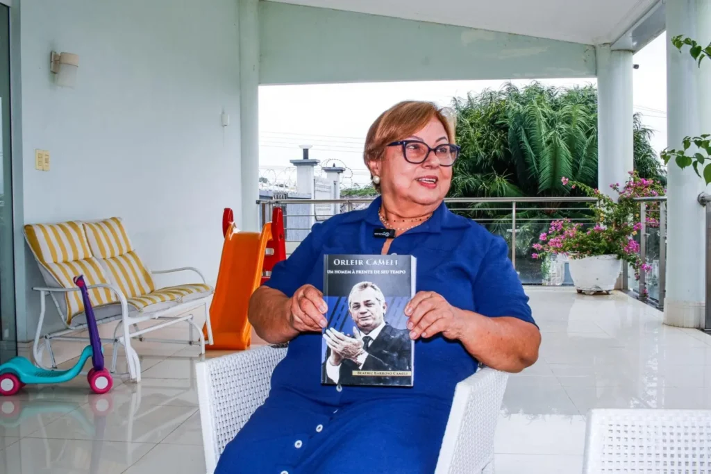 Lançamento do Livro sobre Orleir Cameli em Cruzeiro do Sul: Uma Homenagem à Dedicação Imagem do artigo