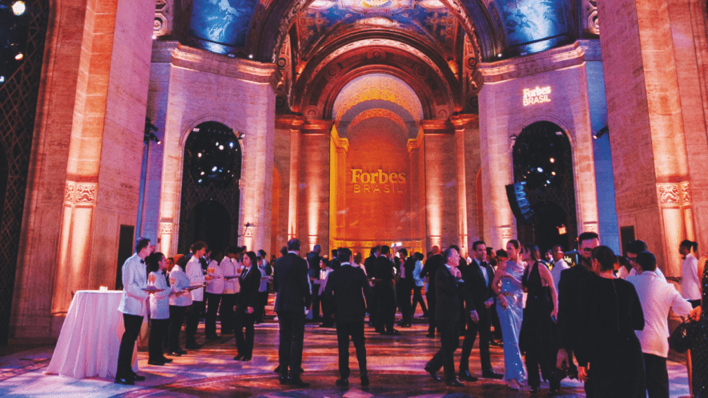 O Futuro da Economia Criativa: Inovações e Desafios para os Próximos 10 Anos Imagem do artigo