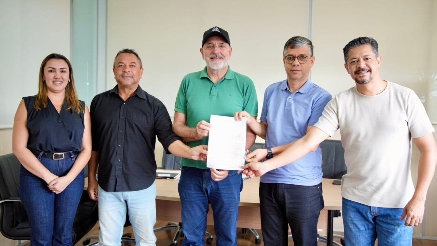 Governo do Acre e Sebrae Assinam Convênio de R$ 2 Milhões para Impulsionar a Cacauicultura Imagem do artigo