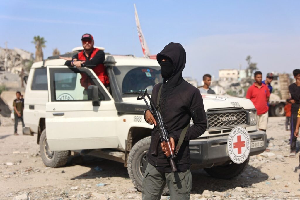 Israel Retorna Restos Mortais de 15 Palestinos ao Ministério da Saúde de Gaza Imagem do artigo