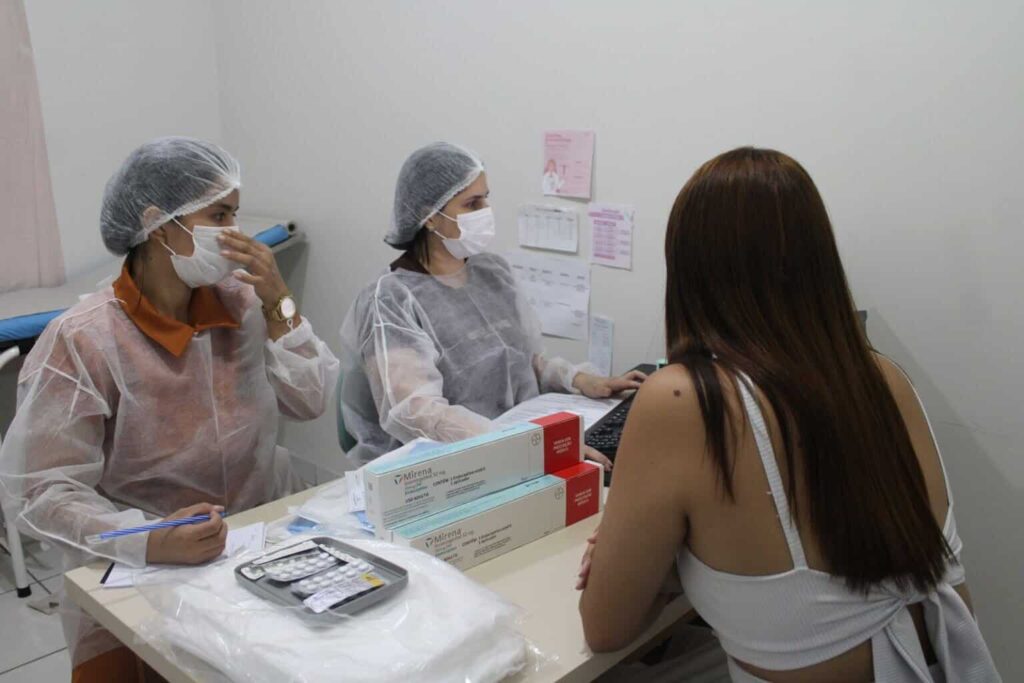 Acre Investe R$ 2 Milhões e Inova ao Oferecer DIU Mirena e Implante para Adolescentes pelo SUS