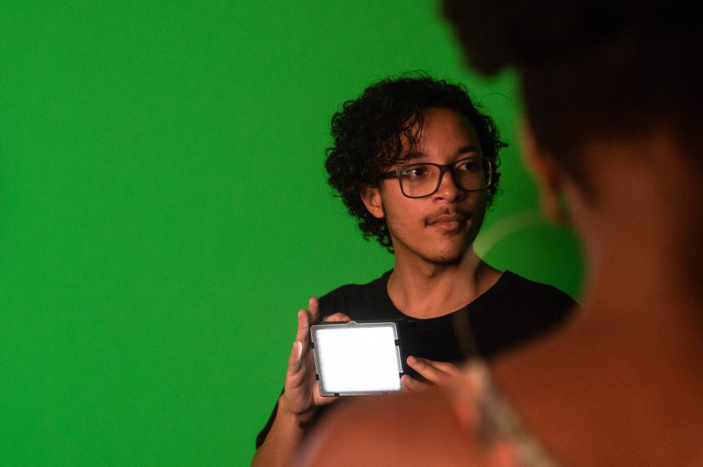 Especialização em Audiovisual e Economia Criativa da UFJF: Inscrições Abertas até 15 de Dezembro Imagem do artigo