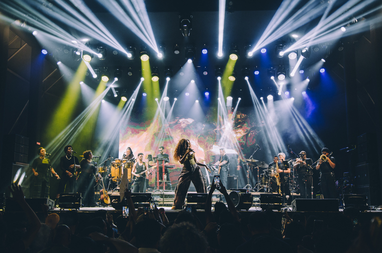 Música e Alegria Marcam o Encerramento do MICBR na Praia de Iracema Imagem do artigo