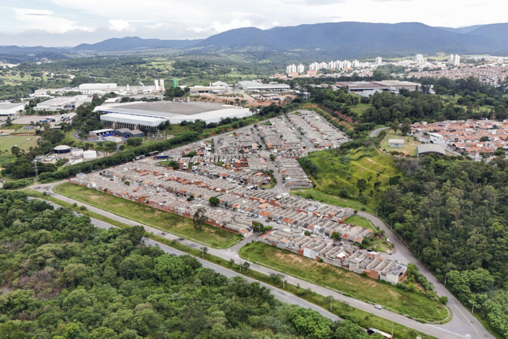Jundiaí Retoma Política Habitacional com Inscrições para o Residencial Cravos Jundiaí Retoma Política Habitacional com Inscrições para o Residencial Cravos