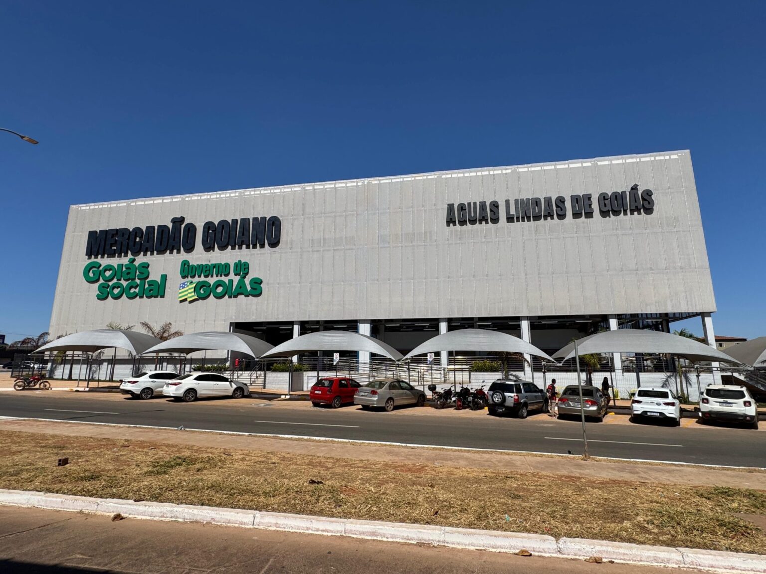 Mercadões Goianos: Impulsionando o Desenvolvimento Regional em Goiás Mercadões Goianos: Impulsionando o Desenvolvimento Regional em Goiás