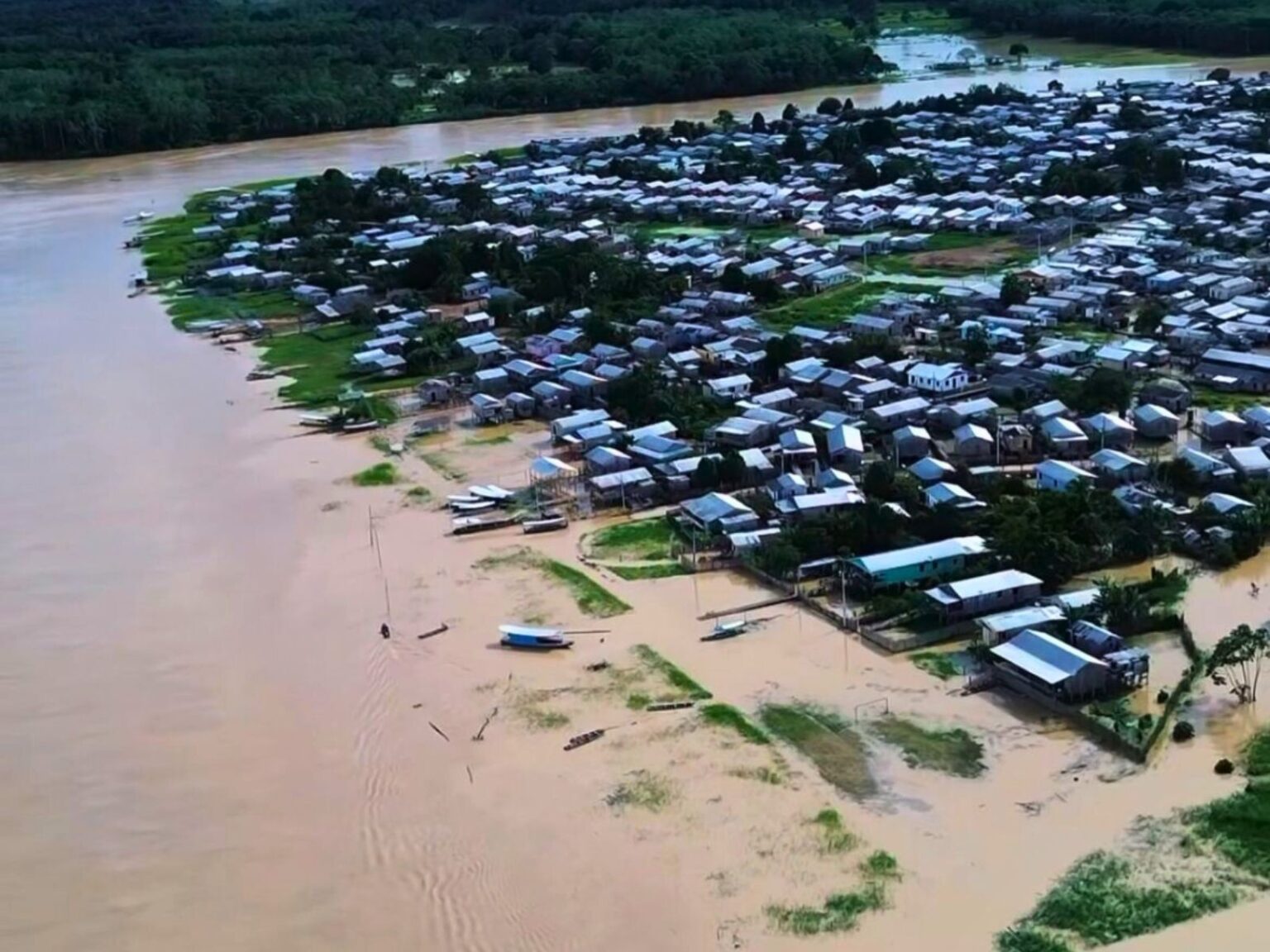 Situacão Crítica em Tarauacá: Rio Tarauacá Apresenta Vazante, mas Atinge 9 Mil Pessoas