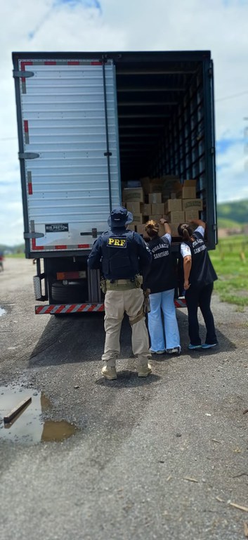 Apreensão de Alimentos Sem Documentação: Um Alerta à Saúde Pública Apreensão de Alimentos Sem Documentação: Um Alerta à Saúde Pública