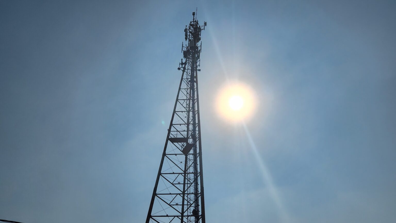 Atraso no 5G: Menos de 50% dos Acreanos Têm Acesso à Tecnologia Três Anos Após Lançamento