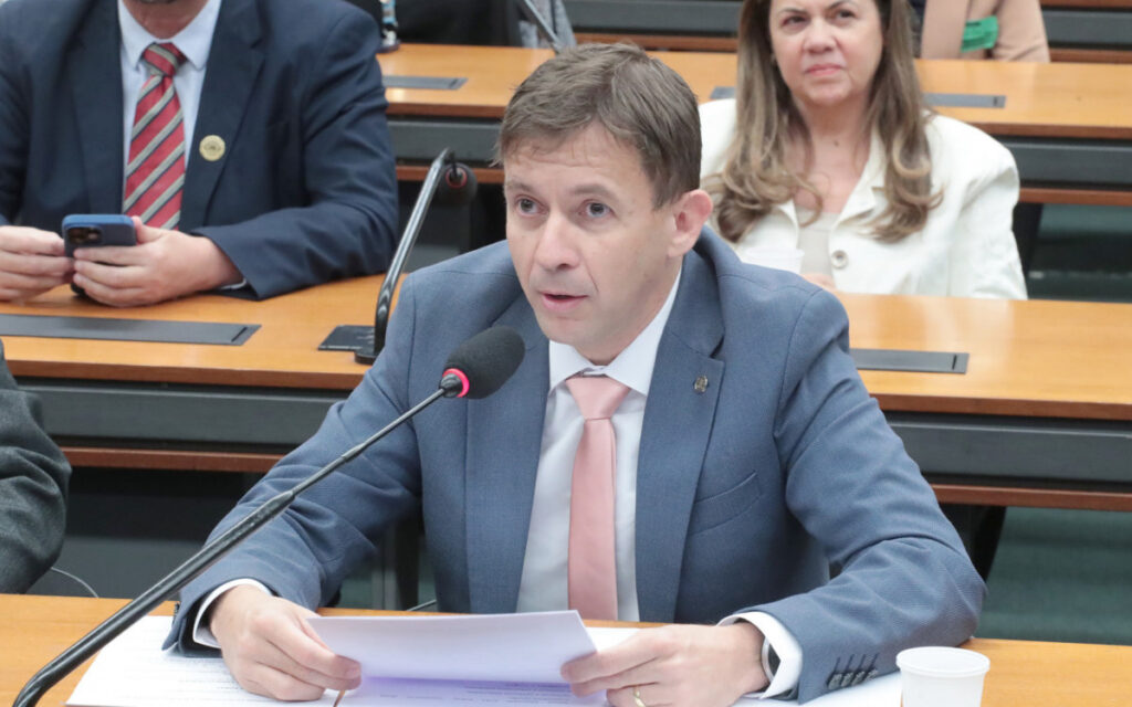 Deputado do Acre Enfrenta Operação da PF por Suspeita de Desvio de Emendas