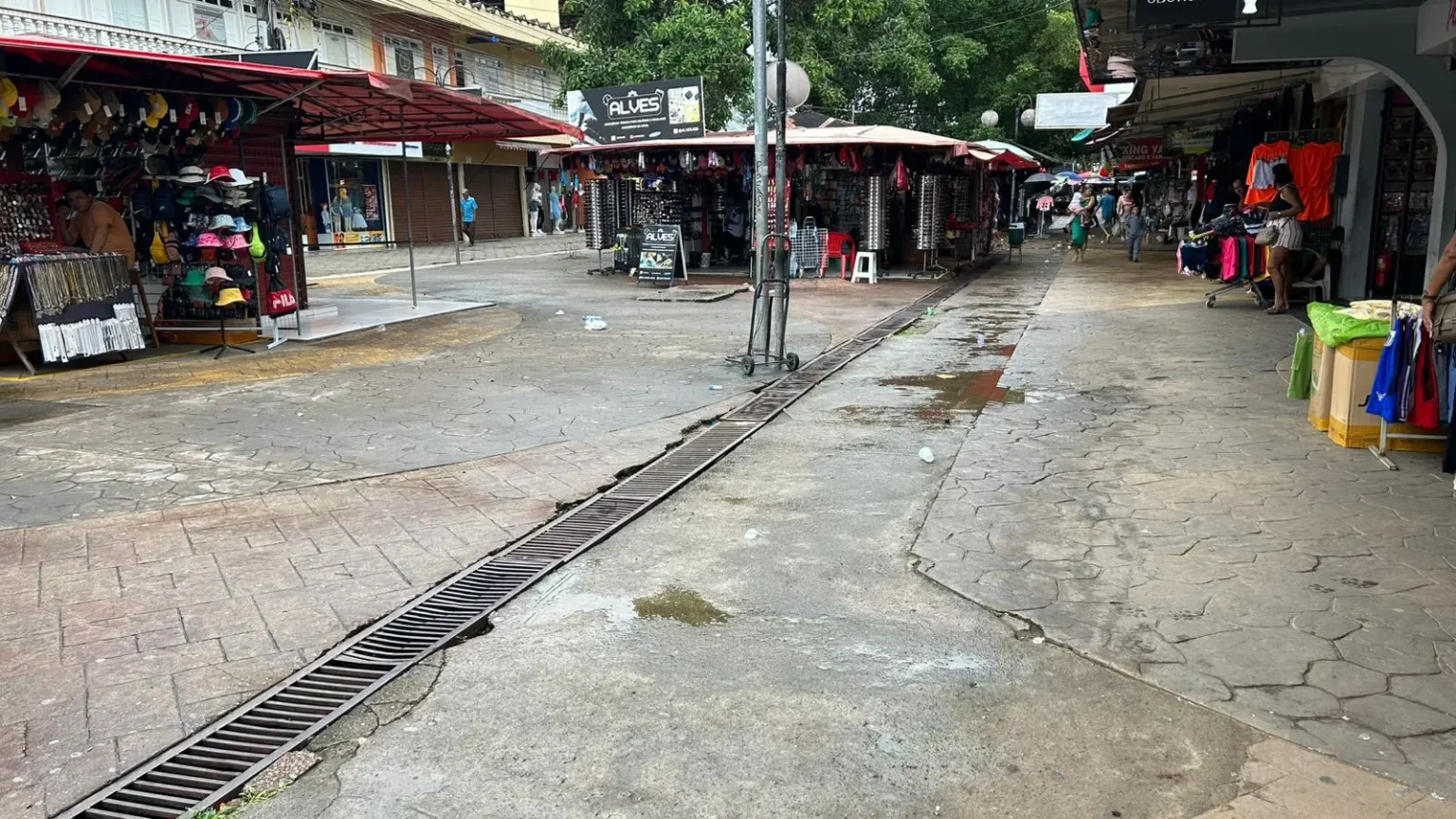 Excesso de Feriados em Dias Úteis: Desafios para o Comércio no Acre Excesso de Feriados em Dias Úteis: Desafios para o Comércio no Acre
