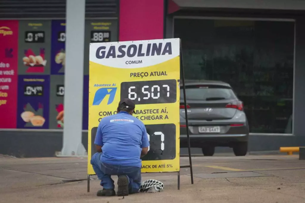 Gasolina Inicia 2026 com Preços Mais Altos Devido ao Aumento do ICMS