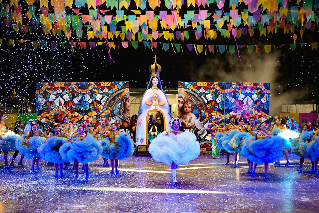 Gladson Sanciona Lei para Fortalecer o Movimento Junino no Acre Gladson Sanciona Lei para Fortalecer o Movimento Junino no Acre