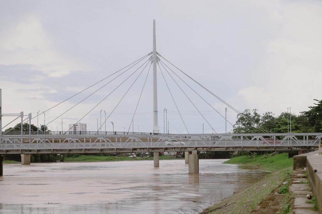 Governo do Acre emite alerta sobre chuvas intensas e riscos de vendavais Governo do Acre emite alerta sobre chuvas intensas e riscos de vendavais