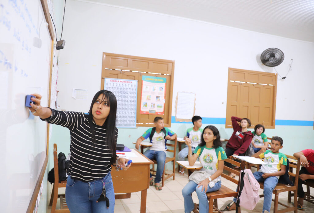 Inscrições do Programa Bolsa Mais Professores no Acre São Prorrogadas Inscrições do Programa Bolsa Mais Professores no Acre São Prorrogadas