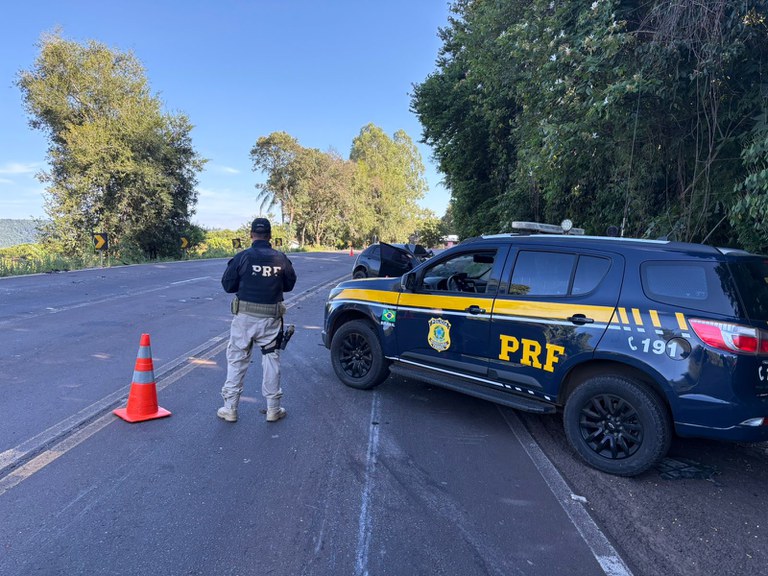 PRF Apreende 5,6 kg de Maconha e Prende Homem por Tráfico em Seberi PRF Apreende 5,6 kg de Maconha e Prende Homem por Tráfico em Seberi