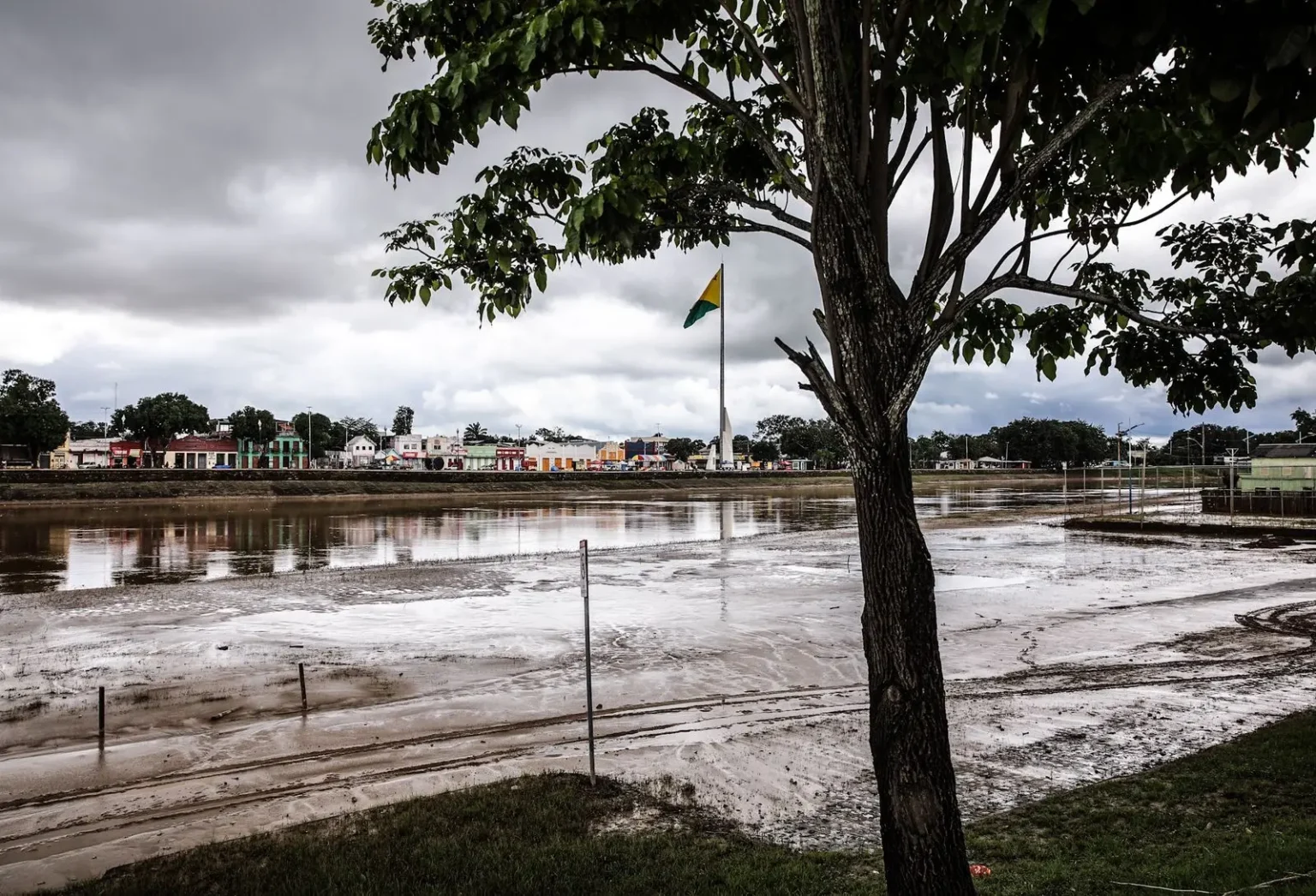 Rio Acre Registra Queda de Nível Neste Domingo em Rio Branco Rio Acre Registra Queda de Nível Neste Domingo em Rio Branco