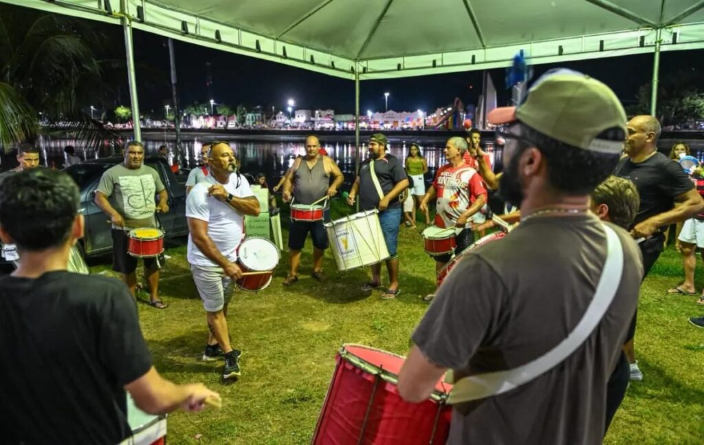 Sambase Leva a Revolução Acreana ao Carnaval: 400 Integrantes Celebram a História do Acre