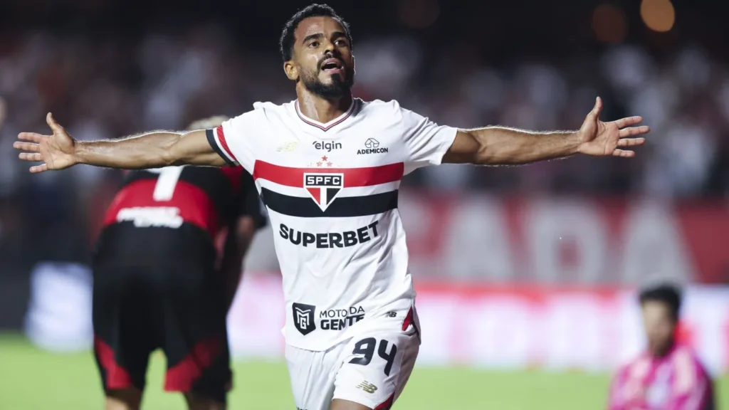 São Paulo Vira Sobre o Flamengo no Brasileirão e Alivia Crise