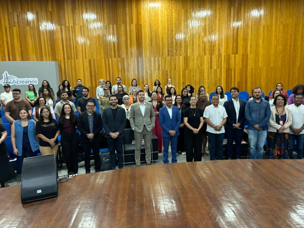 1º Seminário sobre Políticas Públicas LGBTQIA+ no Acre Promove Diálogo e Inclusão