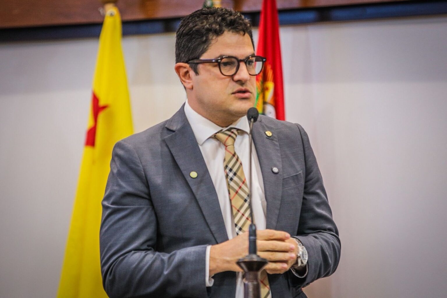 Eduardo Ribeiro Pressiona por Convocação de Aprovados do Idaf e Investimento no Futebol Acreano