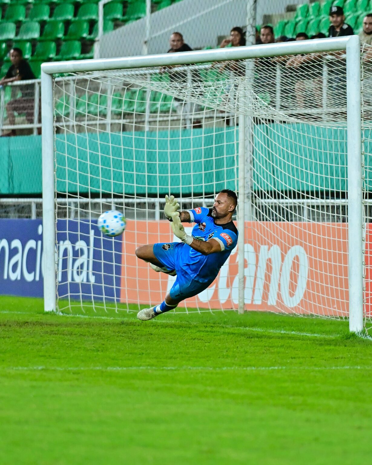 Goleiro Bruno Deixa Vasco-AC Após Curta Passagem; Entenda os Detalhes