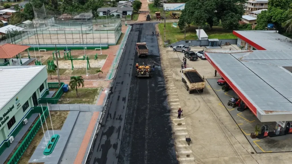 Mâncio Lima Avança em Obras Durante o Carnaval: Prefeito Foca no Desenvolvimento Mâncio Lima Avança em Obras Durante o Carnaval: Prefeito Foca no Desenvolvimento