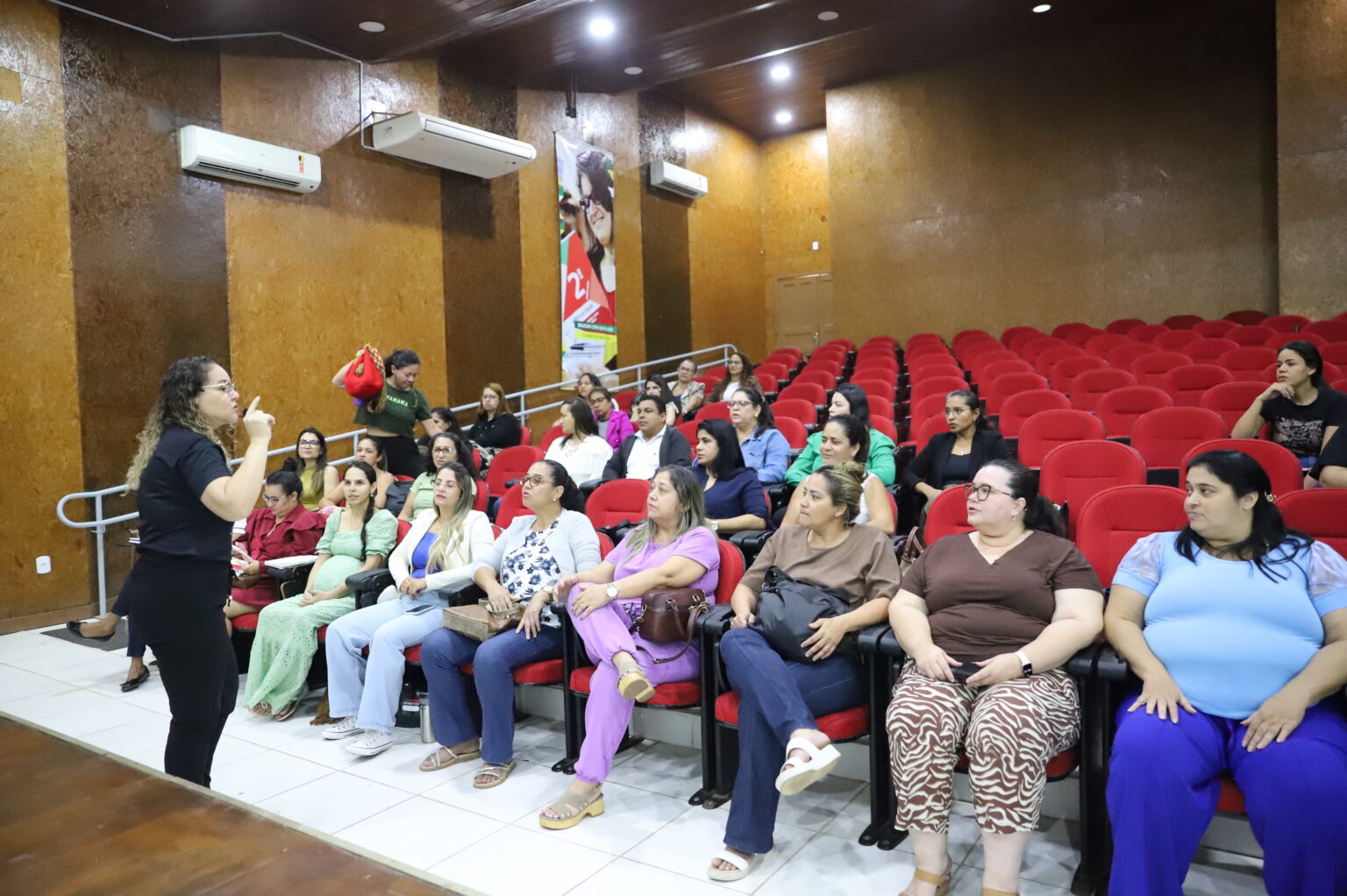 Oficina Música e Movimento: A Arte Ganha Espaço nas Escolas do Acre Oficina Música e Movimento: A Arte Ganha Espaço nas Escolas do Acre
