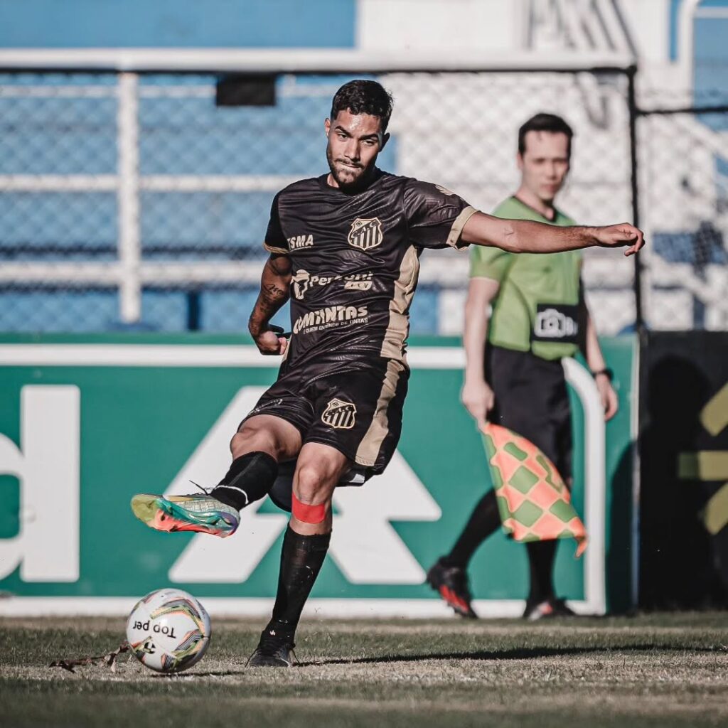 Rio Branco-AC Anuncia Novo Zagueiro para Fortalecer Elenco no Campeonato Acreano