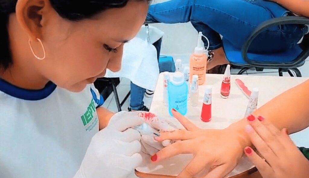 Setor de Serviços no Acre Cresce 6,1% e Indica Retomada Econômica, Revela IBGE