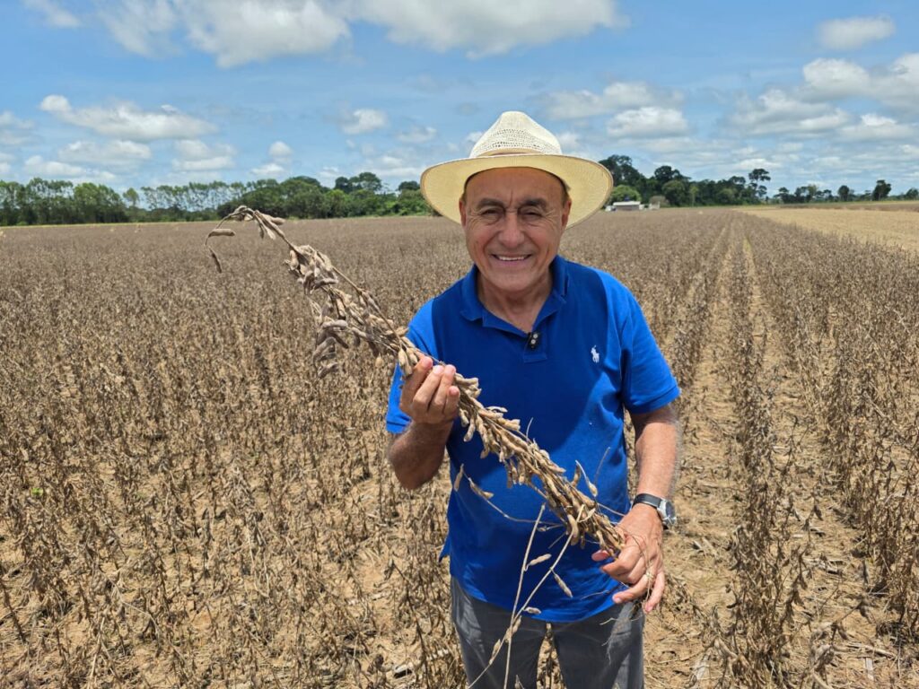 Tião Bocalom Visita Plantio de Soja em Brasileia: Um Olhar sobre o Desenvolvimento Agrícola Tião Bocalom Visita Plantio de Soja em Brasileia: Um Olhar sobre o Desenvolvimento Agrícola