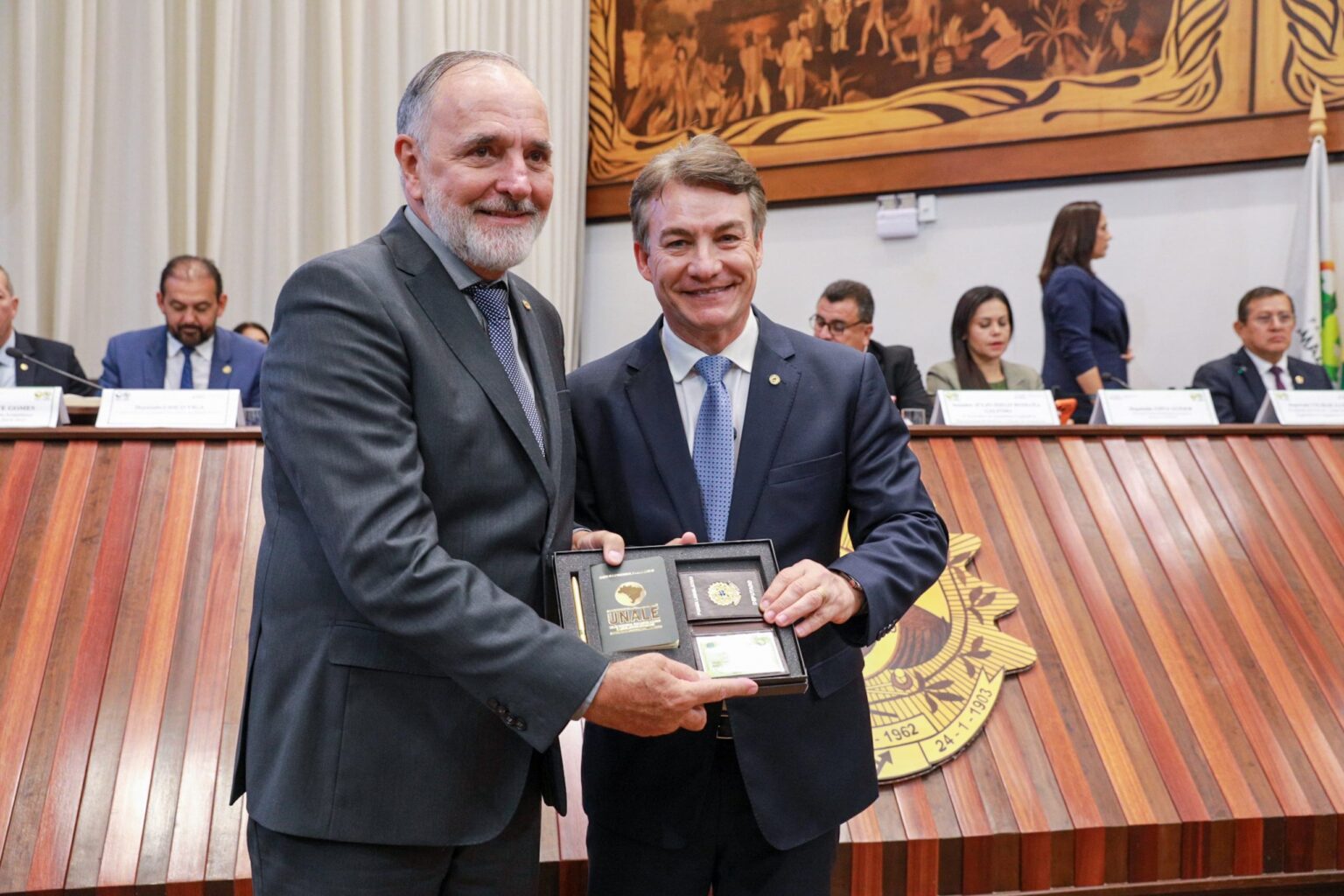 Unale Reconhece o Deputado Luis Tchê por Sua Contribuição e Defesas em Prol dos Estados