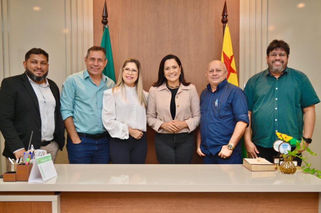 Vice-governadora Mailza Assis Conhece Programa de Apoio a Famílias Atípicas no Acre