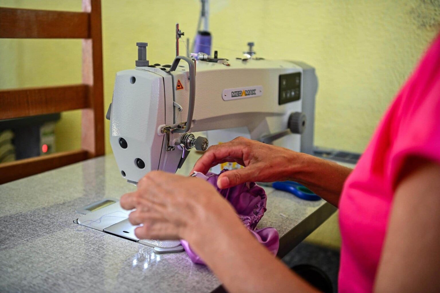 Acre Enfrenta Queda Superior a 20% no Setor de Serviços em 2026, Revela IBGE Acre Enfrenta Queda Superior a 20% no Setor de Serviços em 2026, Revela IBGE