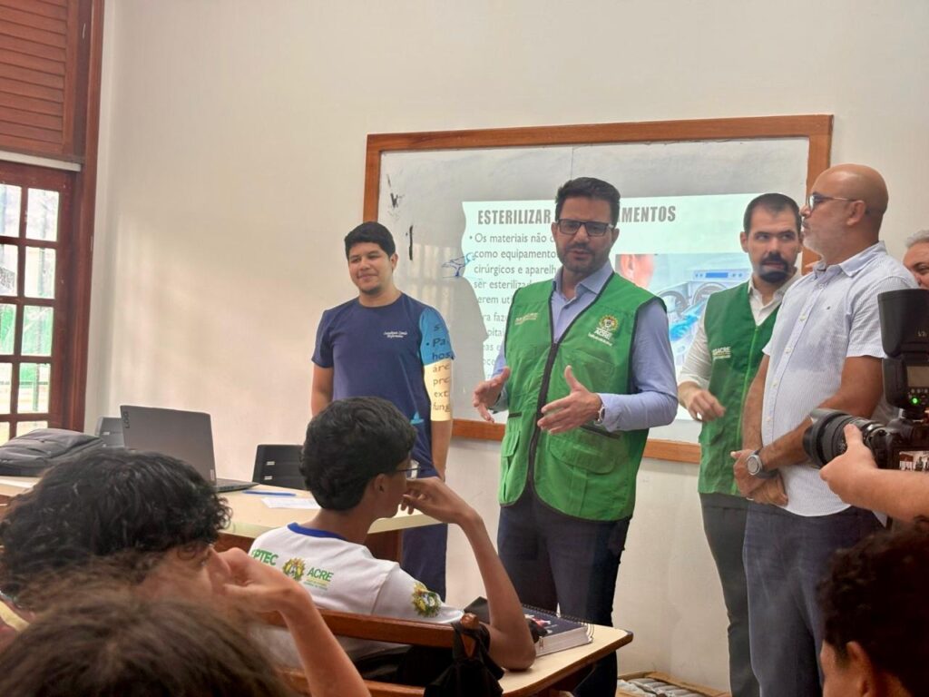 Acre Inaugura Sua Primeira Escola de Saúde Pública: Um Marco para a Qualificação Profissional