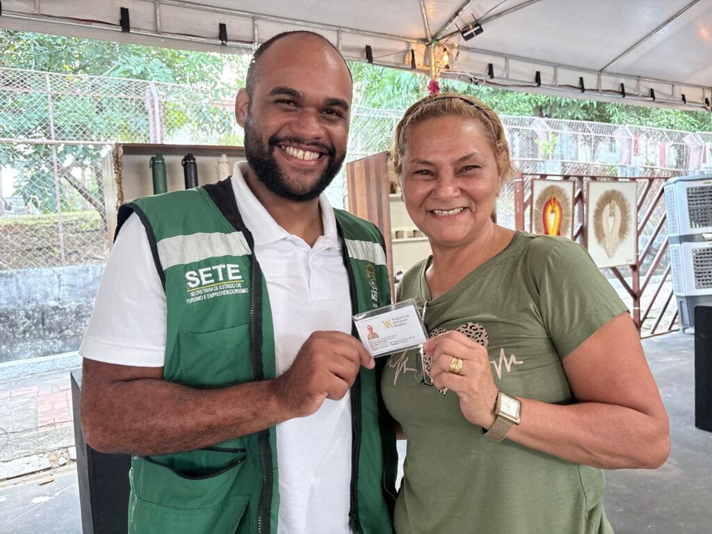 Artesã do Acre Celebra Conquista da Carteira Nacional em Mutirão Especial Artesã do Acre Celebra Conquista da Carteira Nacional em Mutirão Especial