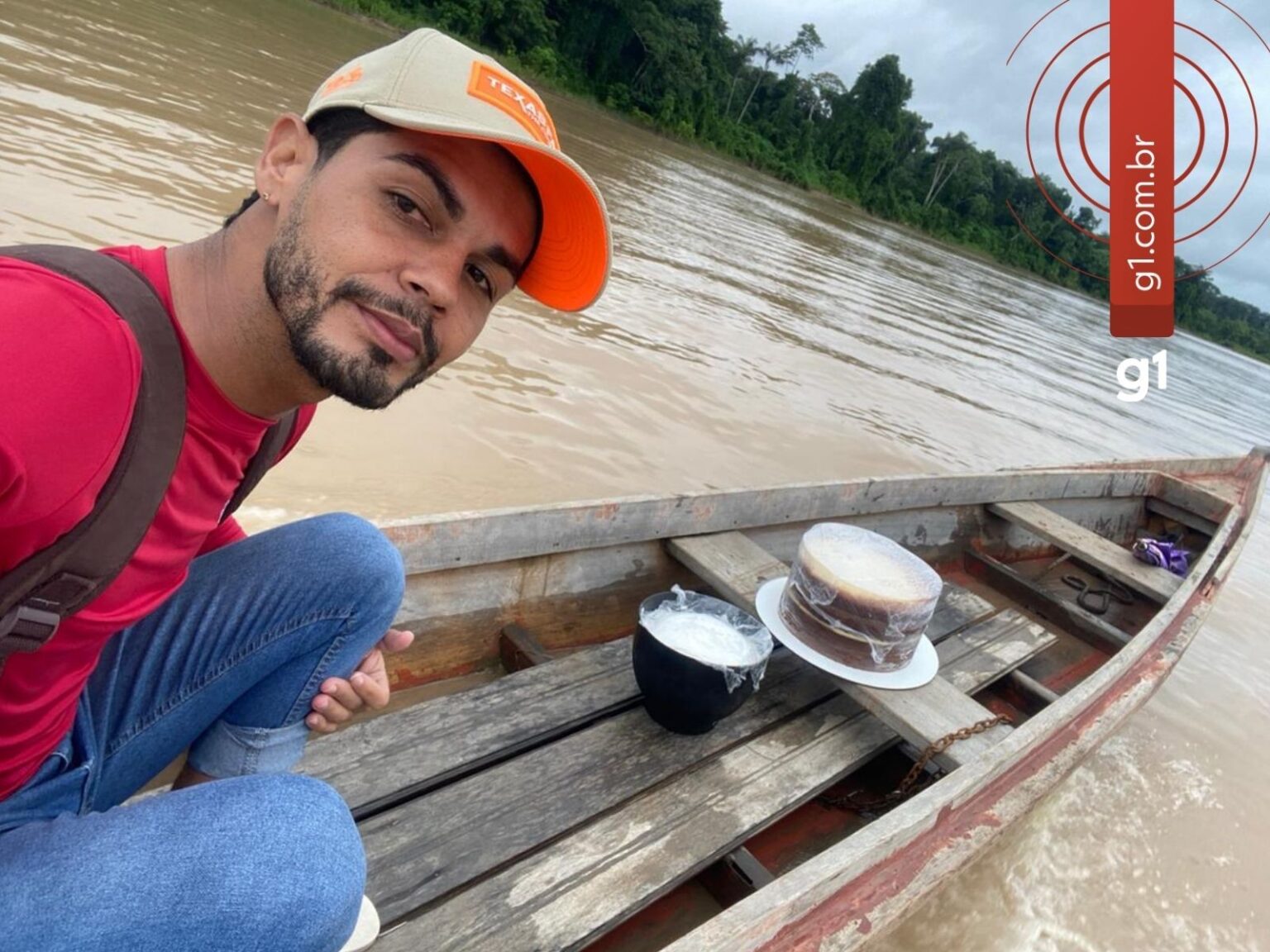 Confeiteiro Acreano Navega pelo Rio Para Entregar Bolos em Comunidades: Uma Aventura Doce Confeiteiro Acreano Navega pelo Rio Para Entregar Bolos em Comunidades: Uma Aventura Doce