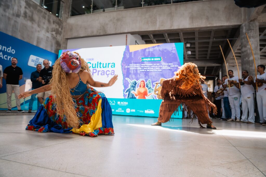 Cultura na Praça: Arte, Empreendedorismo e City Tour Marcam a Estréia do Evento em Rio Branco Cultura na Praça: Arte, Empreendedorismo e City Tour Marcam a Estréia do Evento em Rio Branco