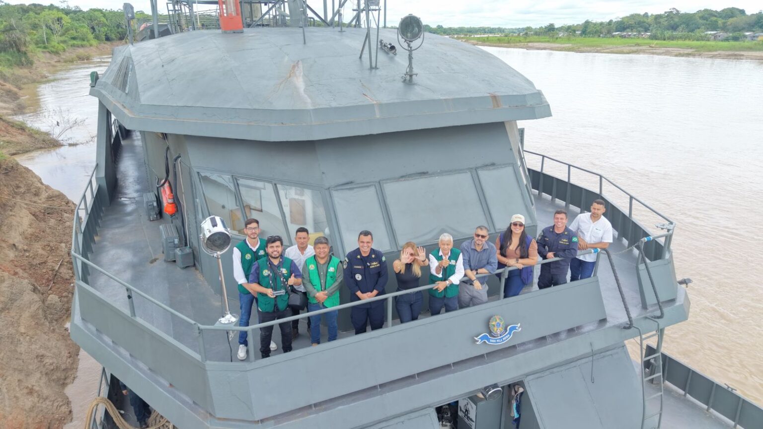 Deracre Fortalece Acesso à Saúde com Navio Hospitalar em Comunidades Ribeirinhas