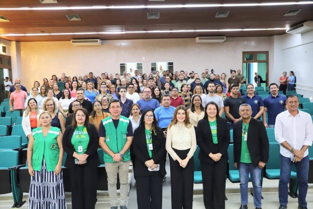Dia Nacional do Ouvidor: Educação do Acre promove palestra e homenagens