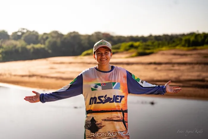 Fotojornalista Acreana é Finalista de Prêmio Nacional com Imagem de Aldeia Indígena Fotojornalista Acreana é Finalista de Prêmio Nacional com Imagem de Aldeia Indígena