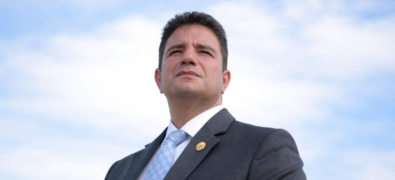 Gladson Cameli Renuncia ao Governo do Acre Para Disputar o Senado em 2026