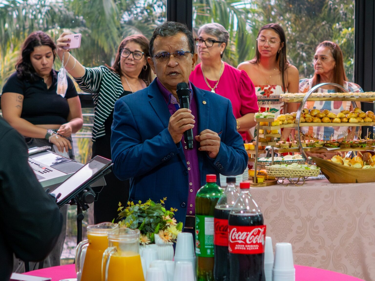 Mesa Diretora da Aleac Celebra Mulheres com Café da Manhã Especial em Homenagem ao Dia Internacional