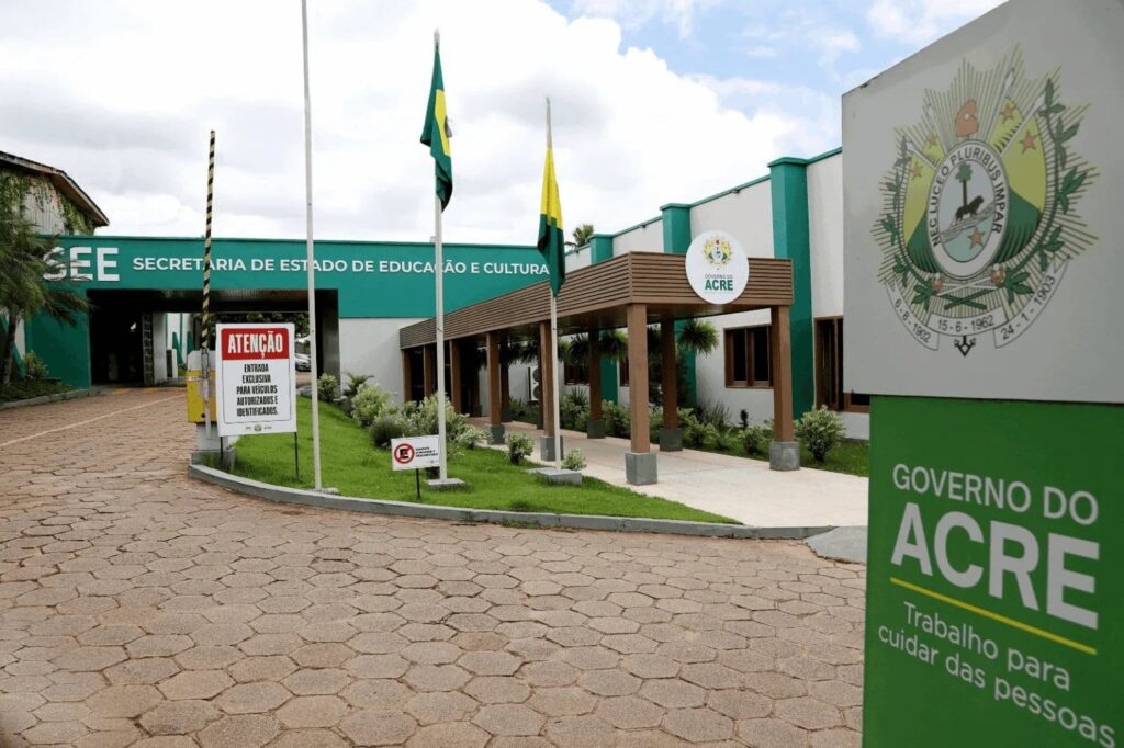 Novo Decreto do Governo do Acre Nomeia Servidores da Educação Aprovados em Concurso
