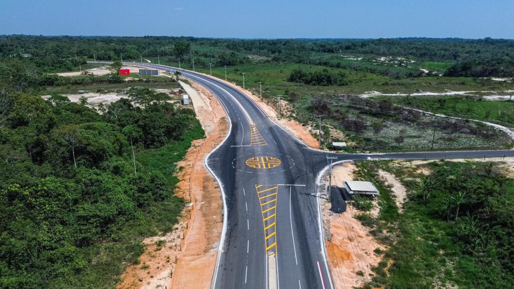 Restauro da AC-405: Impulsiona Mobilidade e Economia no Vale do Juruá