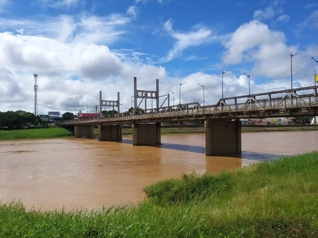 Rio Acre em Alerta: Nível Acima da Cota de Atenção por Cinco Dias