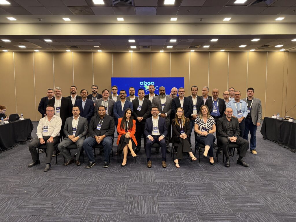 Sistema de Compras do Acre é Apresentado em Fórum Nacional de Tecnologia Sistema de Compras do Acre é Apresentado em Fórum Nacional de Tecnologia